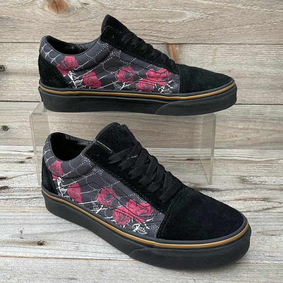 Vans Shoes - VANS OLD SKOOL SPIDER ROSES Sneakers